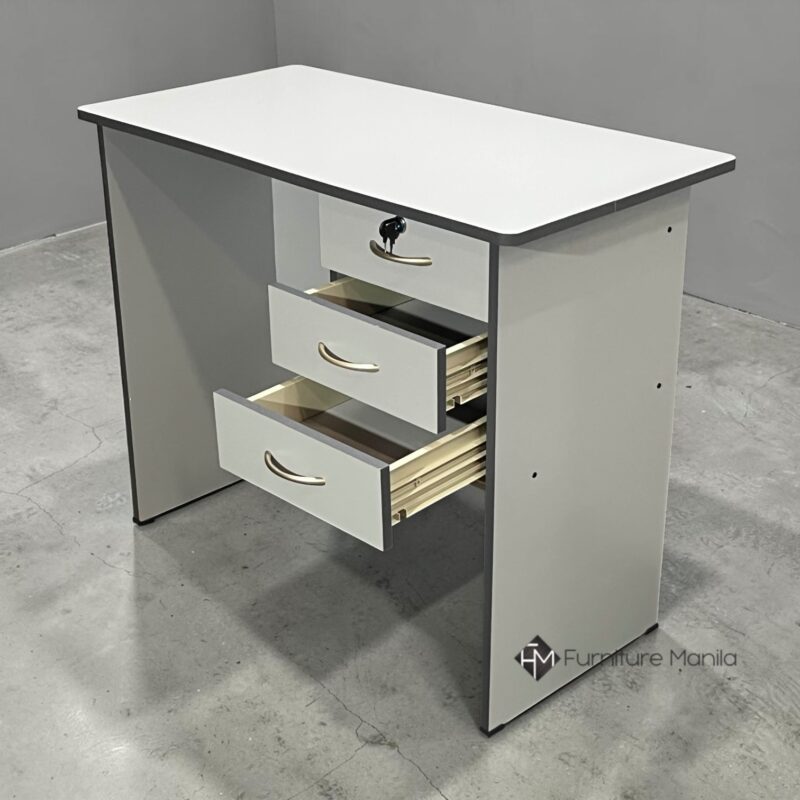 Alternative view of 515 Office Table