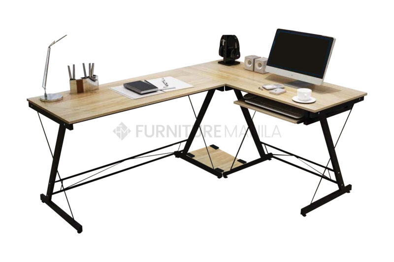 Alternative view of RM09 Desk