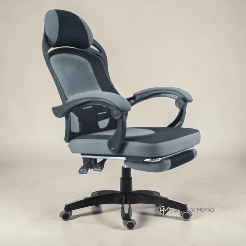 Alternative view of AeroRest Ergonomic Mesh Office Chair with Footrest